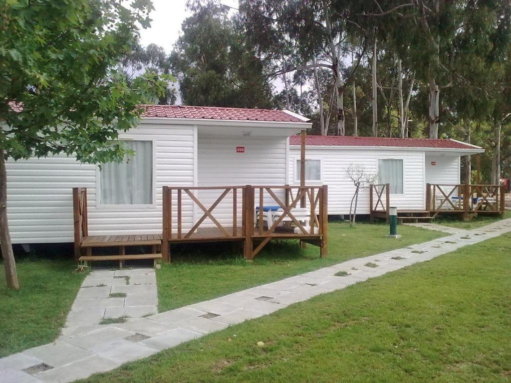 Parque De Campismo Orbitur Evora Ξενοδοχείο Εξωτερικό φωτογραφία